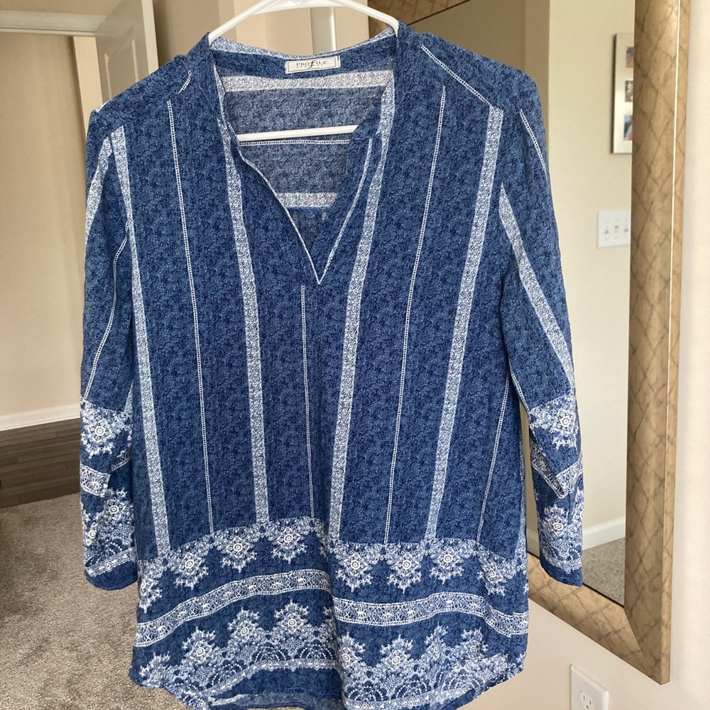 PROFILE APPAREL Tunic Style Blouse. EUC